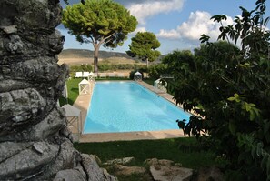 Pool - Historic and valuable villa, nestled in the Val di Noto (Sicilia)