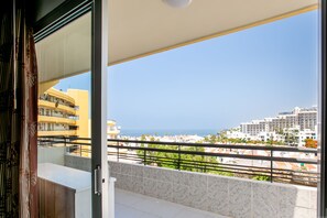 Interior - Amaizing 2 bedrooms apartment Great Location Costa Adeje 2 minutes to the beach (Costa Adeje)