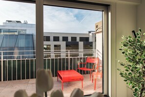 2 Bedroom Apartment | Terrace/patio