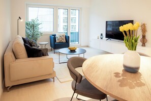 Luxury-Apartment, 2 Schlafzimmer, Balkon, Stadtblick (Apartment Attert)