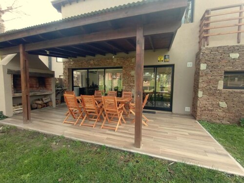 Casa Unifamiliar de 3 Dormitorios