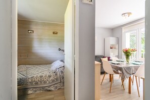 1 chambre, fer et planche Ă repasser, Wi-Fi gratuit