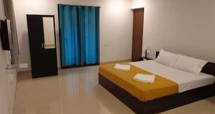 The Blues Hospitality Porur Gardens King Room