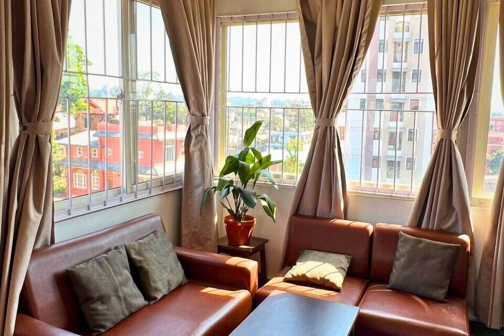 Deepjyoti Inn & Homestay