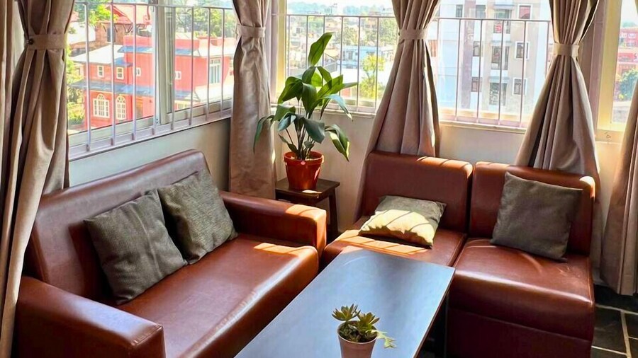 Deepjyoti Inn & Homestay