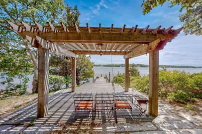 Capeview Estate | House in Bourne with Water Views & Deck