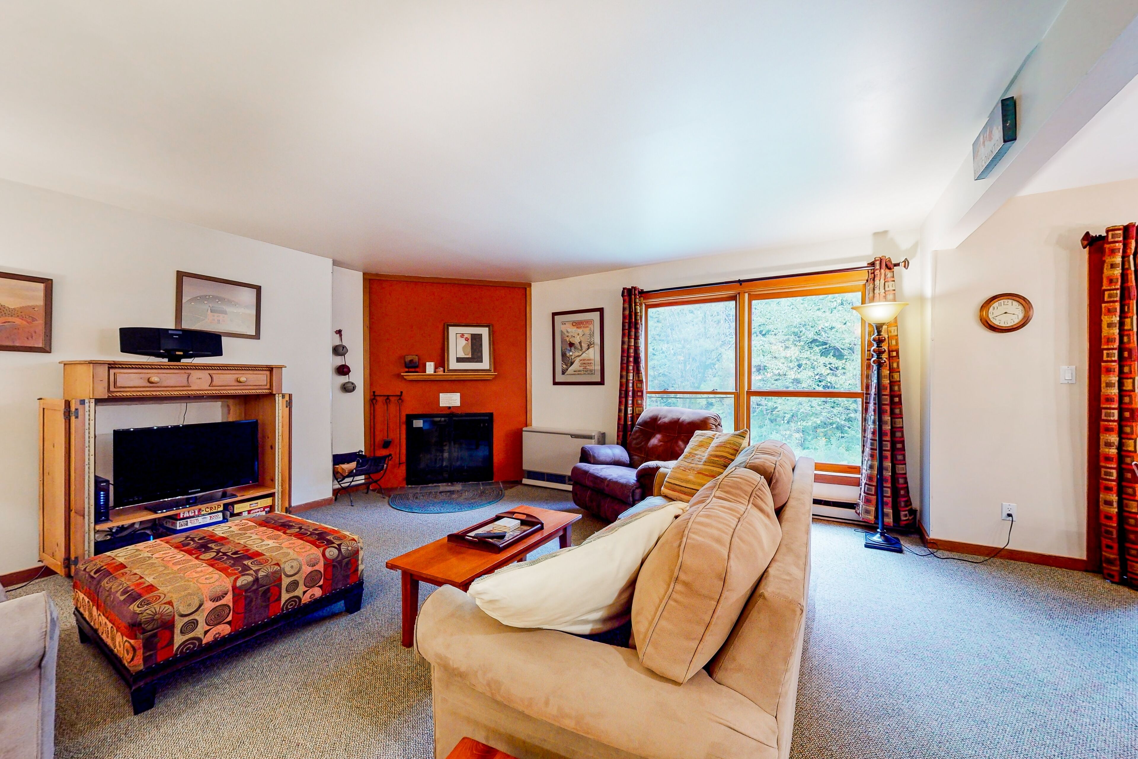 First-floor condo with indoor pool, hot tub, fitness room, & game room