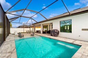 Et oppvarmet basseng