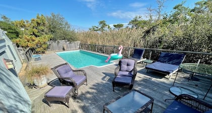 Fire Island beach house w pool, 4-BR 4-bath, spacious modern, beautiful views