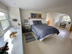 4 bedrooms, WiFi, bed sheets