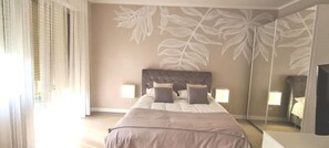 4 chambres, fer et planche à repasser, Wi-Fi, draps fournis