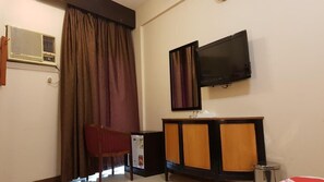 Minibar, free WiFi, bed sheets - RAHAB HOTEL (Dubai)