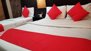 Habitación familiar | Minibar, wifi gratis y ropa de cama 