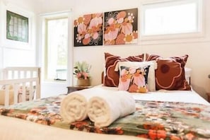 3 bedrooms, iron/ironing board, travel cot, WiFi