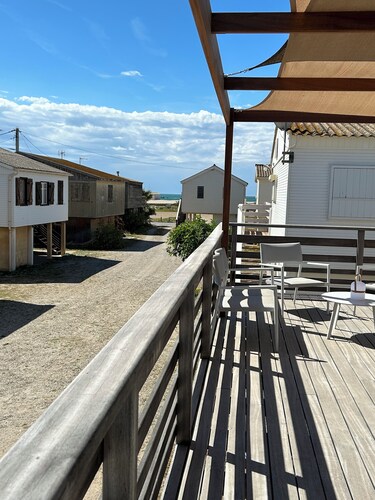 Beau Chalet Authentique, vue sur mer