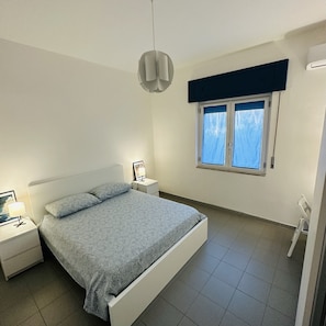 1 makuuhuone, työpöytä, vauvan matkasänky, ilmainen Wi-Fi