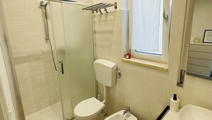 Uklassifisert bilde, 2 av 13, knapp