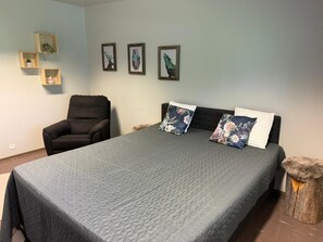 Camera Basic, 1 letto queen | Lenzuola