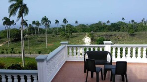 Terrace/patio - Private villa for rent 5 minutes from the beach (Cabrera)