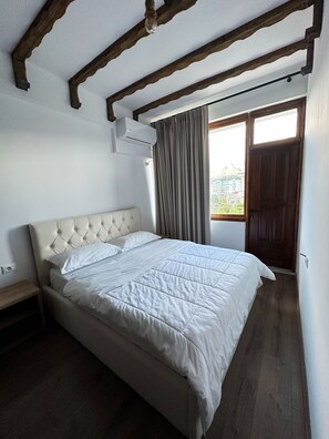 豪華雙人房, 1 張加大雙人床, 城市景觀 | 熨斗/熨衣板、免費無線上網