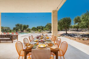 Outdoor dining - 3505 Villa Pamaridi by Perle di Puglia (Ostuni)