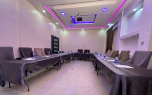 Business center - Hotel Romeneo (Lagos)