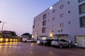 Exterior - Hotel Romeneo (Lagos)