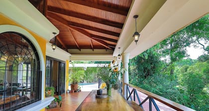 A spacious, 2 bed Penthouse with private pool & parking in Manuel Antonio.