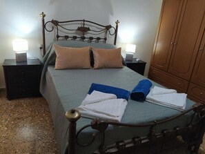 2 dormitorios, caja fuerte, wifi y ropa de cama