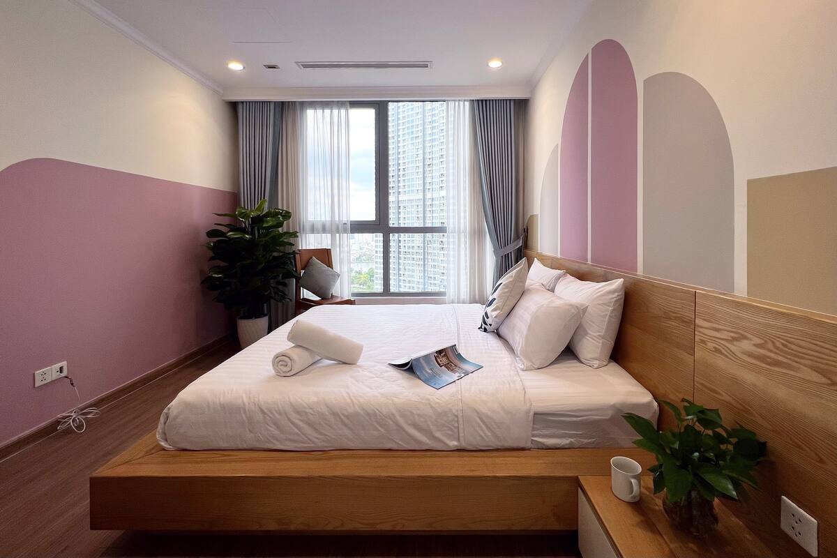 Blackout drapes, iron/ironing board, free WiFi