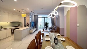 Unclassified image, 3 of 45, button - Sum Apartment - Vinhomes Central Park (Ho Chi Minh City)