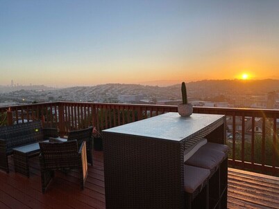 SF Home with SPECTACULAR VIEW- Minutes to downtown