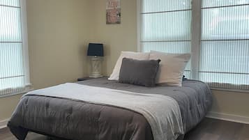 2 bedrooms, desk, travel crib, free WiFi