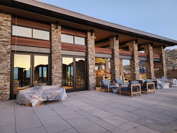 Terrace/patio - New 2023. Private pool Spa & Fit Center, Mountain Lodge @ Sereno Canyon Casita (Scottsdale)