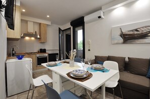 Dining - Dalila's apartment (Sirmione)