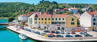 โรงแรมกานถจอนว์ร์มันเจ