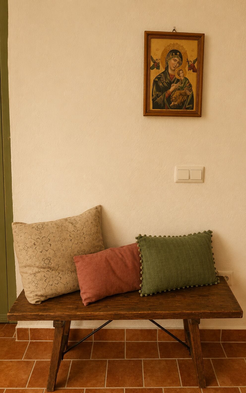 Encanto Guesthouse Room 2, Buganvilla | Memory foam-senger, wi-fi (inkludert) og sengetøy