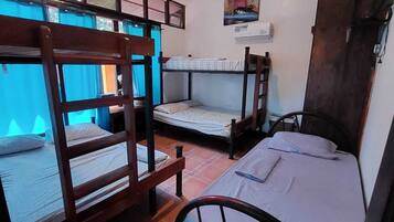 2 chambres, Wi-Fi gratuit, draps fournis