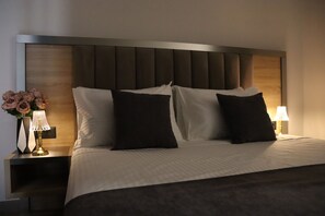 Soundproofing, free WiFi, bed sheets - Orion ApartHotel (Yerevan)