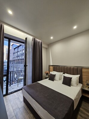 Double Room | Soundproofing, free WiFi, bed sheets