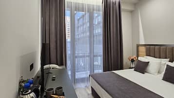 Double Room | Soundproofing, free WiFi, bed sheets