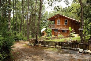Front of property - Misterio Verde (San Cristobal Verapaz)