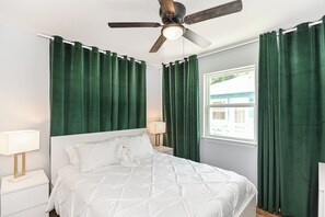 2 chambres, fer et planche à repasser, Wi-Fi gratuit, draps fournis