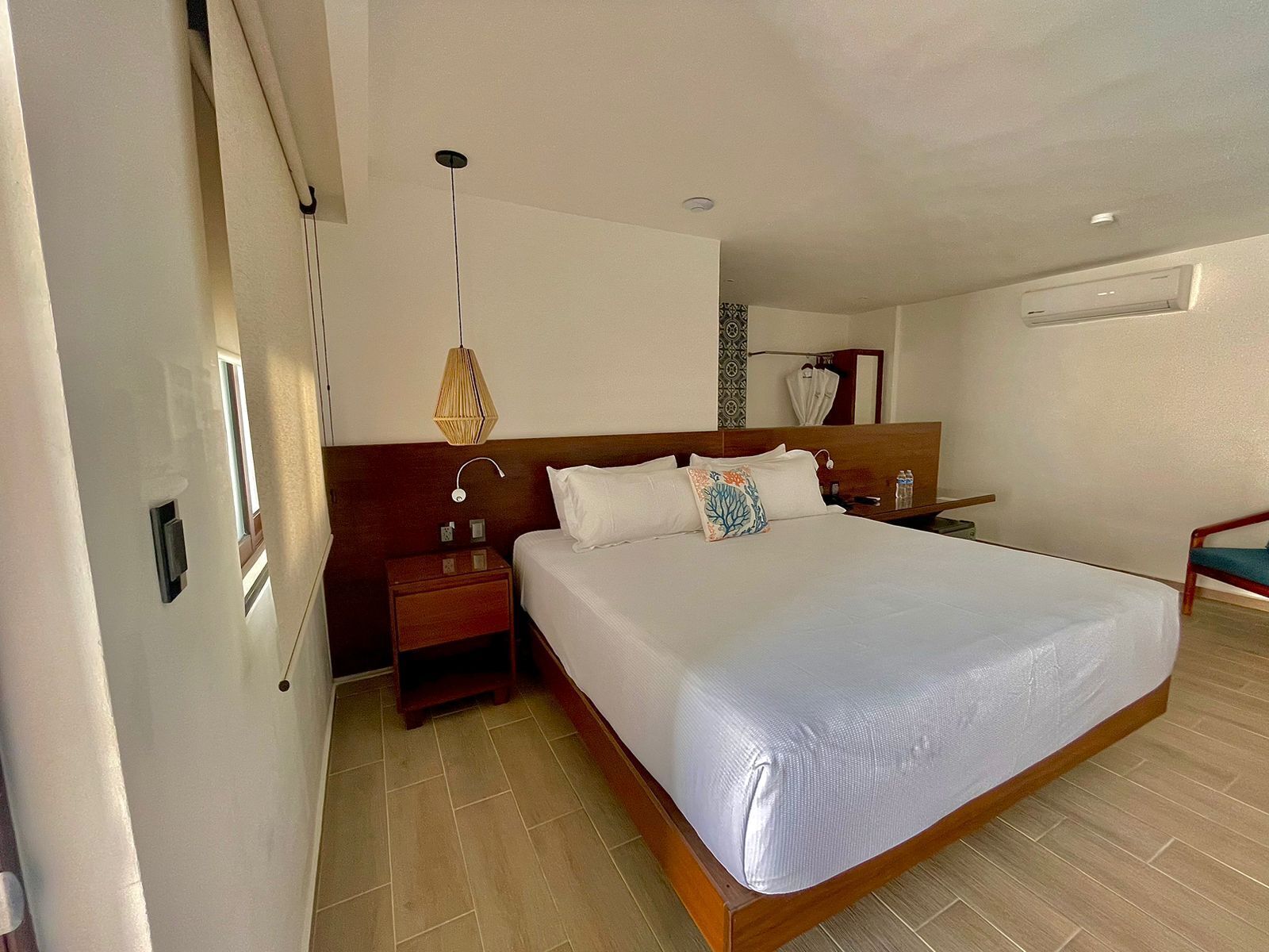 1 bedroom, premium bedding, minibar, in-room safe