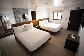 1 bedroom, premium bedding, minibar, in-room safe