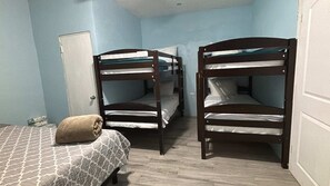 1 bedroom, WiFi, bed sheets