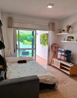 1 bedroom, desk, iron/ironing board, travel cot