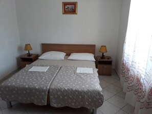 1 Schlafzimmer, kostenloses WLAN, Bettwäsche, Rollstuhlgeeignet