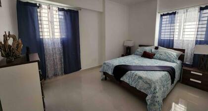 Modern & Cozy ~ Mirador Sur ~ A/C ~ Gym ~ Balcony