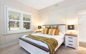 3 Schlafzimmer, Bügeleisen/Bügelbrett, WLAN, Bettwäsche